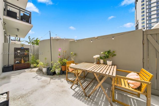 410 NW 1st Ave 202, Fort Lauderdale, FL 33301