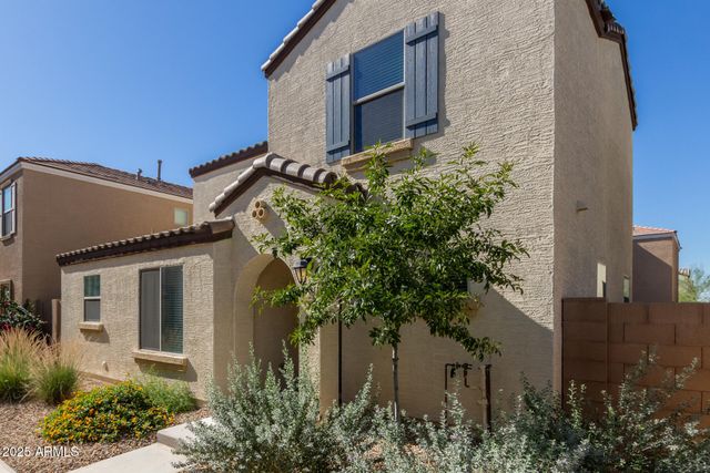 8029 W ALBENIZ Place, Phoenix, AZ 85043