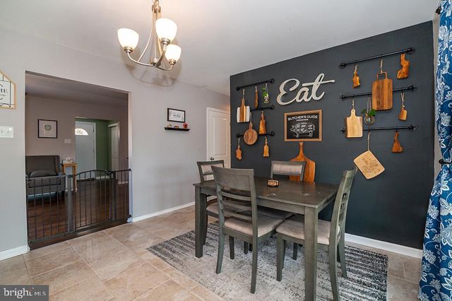 915 MULLEN AVE, Gibbstown, NJ 08027