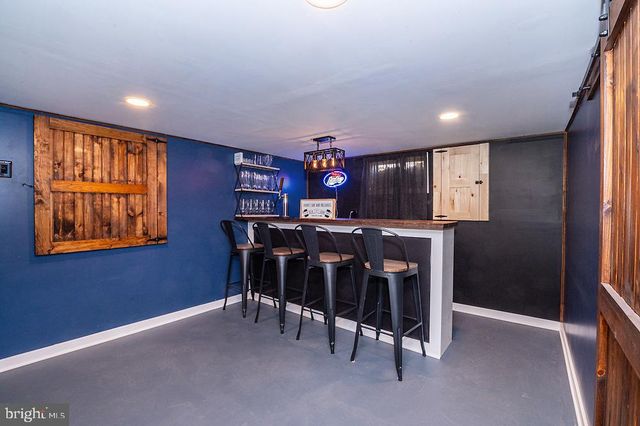 915 MULLEN AVE, Gibbstown, NJ 08027