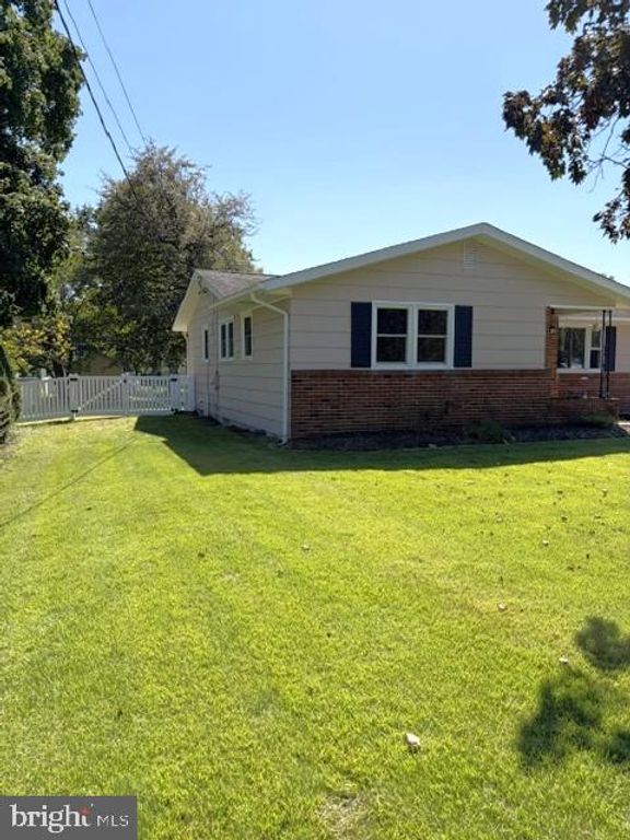 915 MULLEN AVE, GIBBSTOWN, NJ 08027 — photo 4