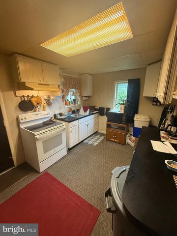 71 ROCK RD, Pine Grove, PA 17963