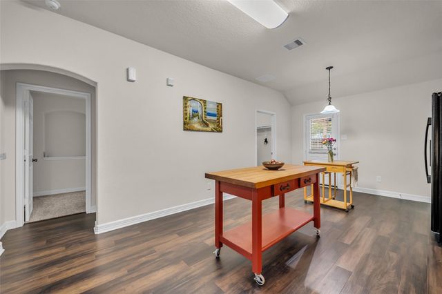 10101 Hidden Creek Falls Lane, Brookshire, TX 77423