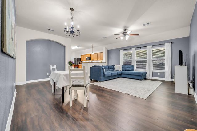 10101 Hidden Creek Falls Lane, Brookshire, TX 77423