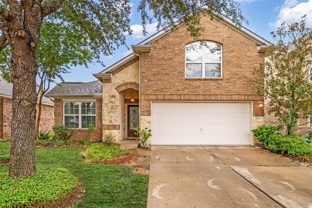 10101 Hidden Creek Falls Lane, Brookshire, TX 77423