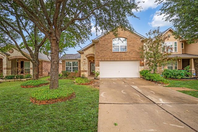 10101 Hidden Creek Falls Lane, Brookshire, TX 77423