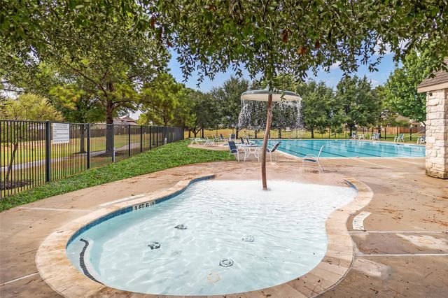 10101 Hidden Creek Falls Lane, Brookshire, TX 77423