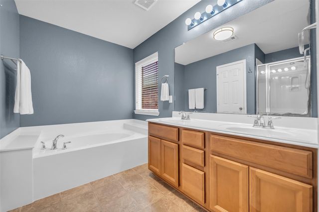 10101 Hidden Creek Falls Lane, Brookshire, TX 77423