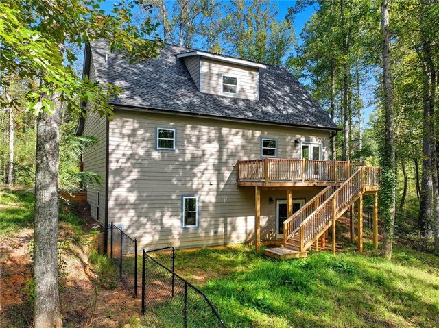 235 Oak Park Drive, Talking Rock, GA 30175
