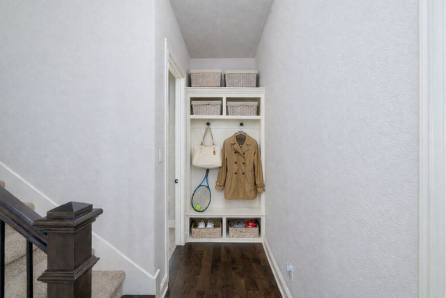 8220 Stonewall Drive, Waxahachie, TX 75167