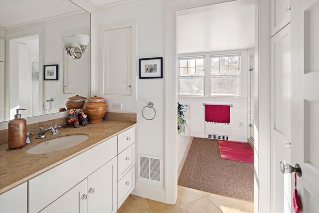 33 Lombard Rd, Arlington, MA 02476