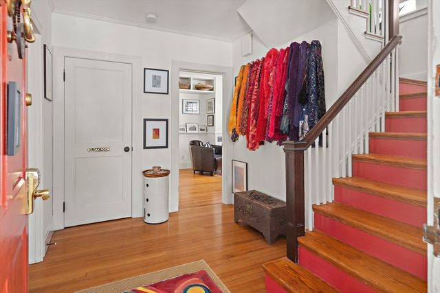 33 Lombard Rd, Arlington, MA 02476