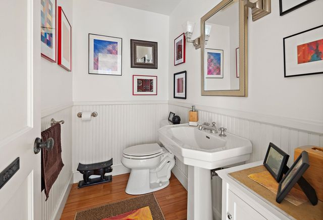 33 Lombard Rd, Arlington, MA 02476