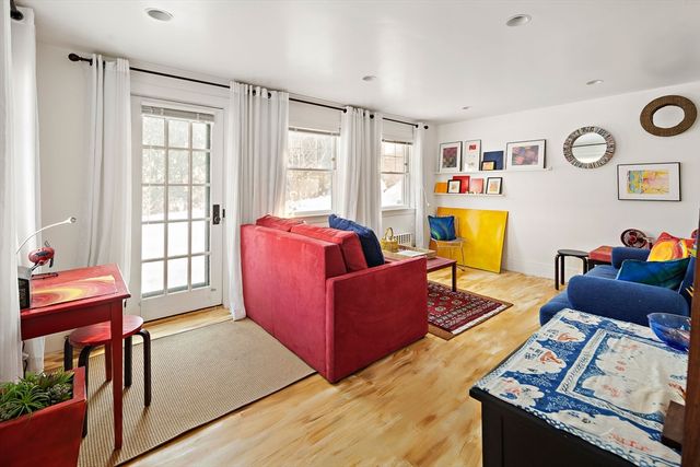 33 Lombard Rd, Arlington, MA 02476