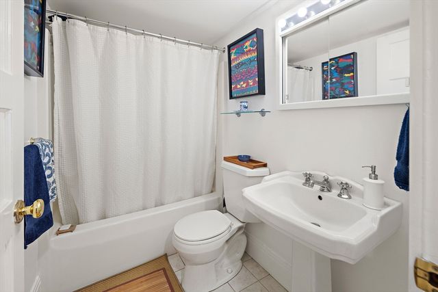 33 Lombard Rd, Arlington, MA 02476