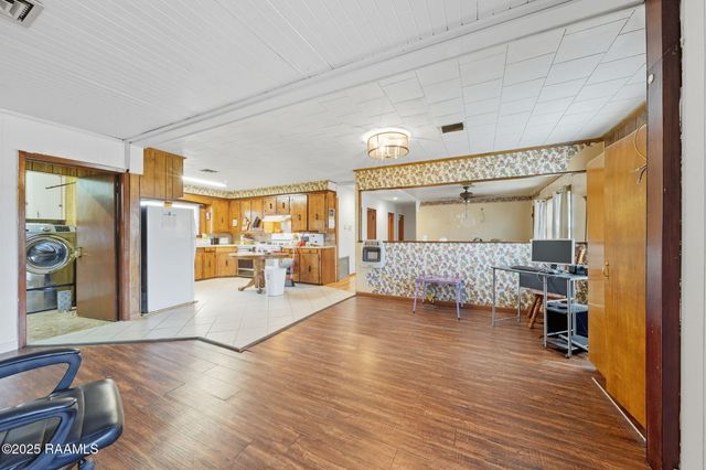 911 N Morvant Avenue, Kaplan, LA 70548