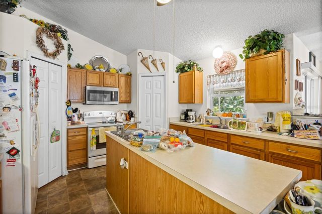 8453 APPLE ORCHARD ROAD, Spring Hill, FL 34608