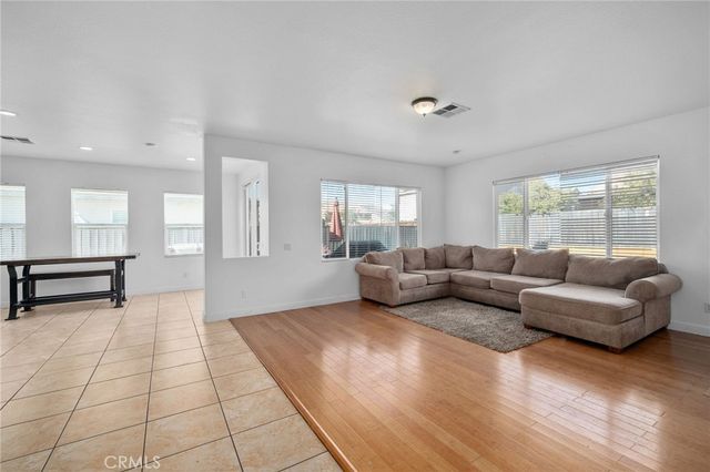 2991 Crooked Branch Way, San Jacinto, CA 92582