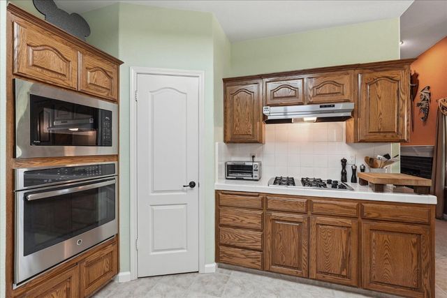 2656 E Lester Avenue, Fresno, CA 93720