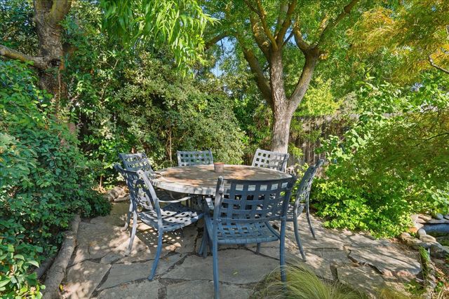 2656 E Lester Avenue, Fresno, CA 93720