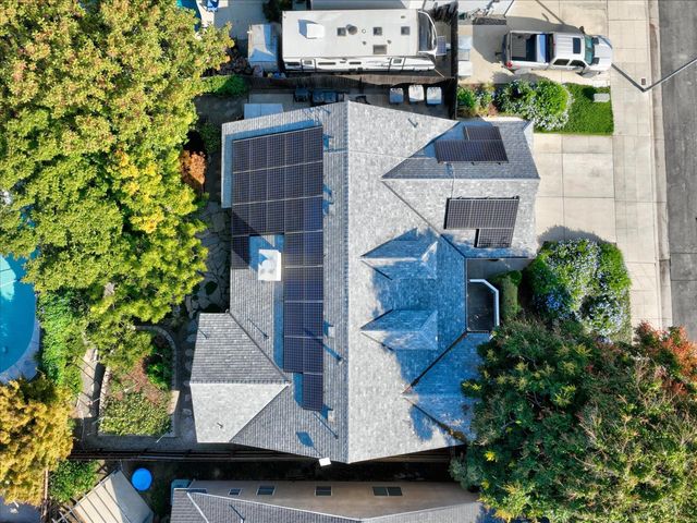 2656 E Lester Avenue, Fresno, CA 93720