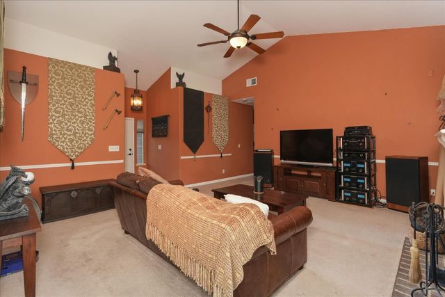 2656 E Lester Avenue, Fresno, CA 93720