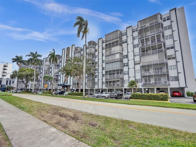 200 Diplomat Pkwy 432, Hallandale Beach, FL 33009