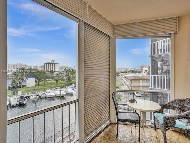 200 Diplomat Pkwy 432, Hallandale Beach, FL 33009