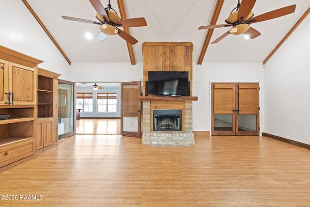 8713 La-105, Melville, LA 71353