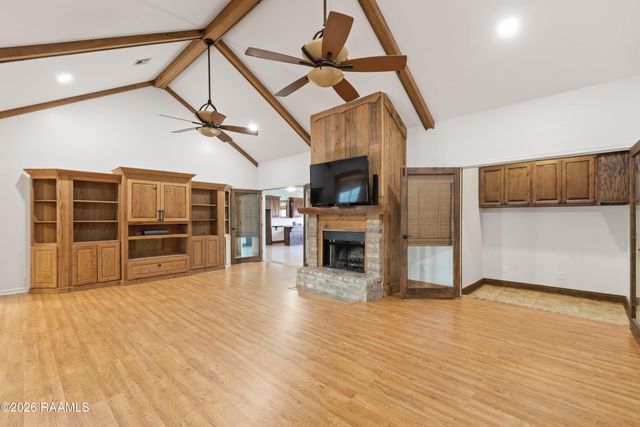 8713 La-105, Melville, LA 71353