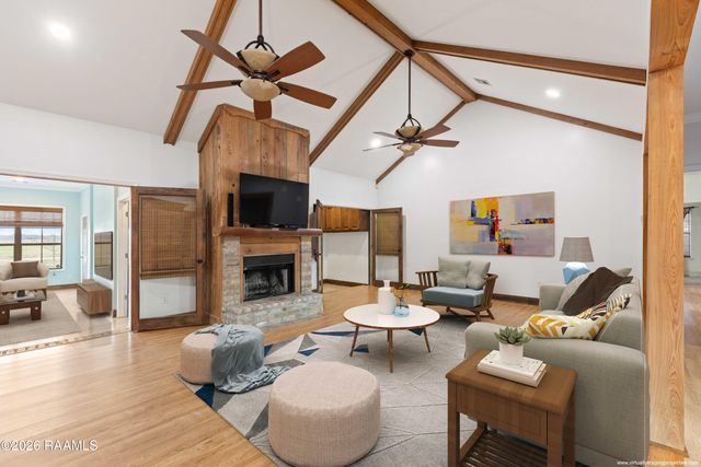 8713 La-105, Melville, LA 71353