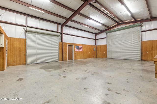 8713 La-105, Melville, LA 71353