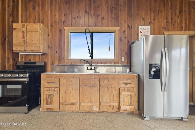 8713 La-105, Melville, LA 71353