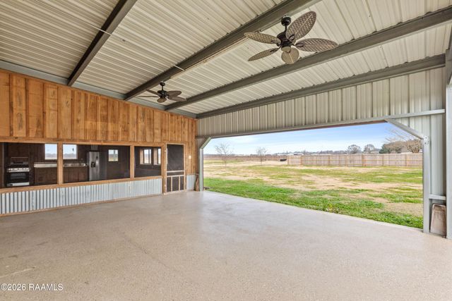 8713 La-105, Melville, LA 71353