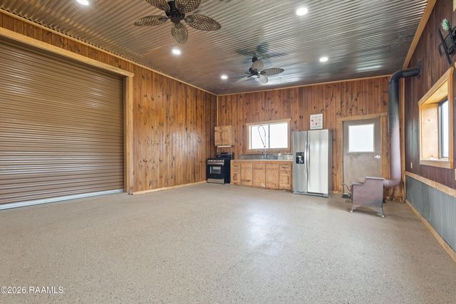 8713 La-105, Melville, LA 71353