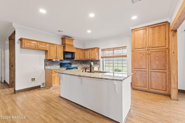 8713 La-105, Melville, LA 71353