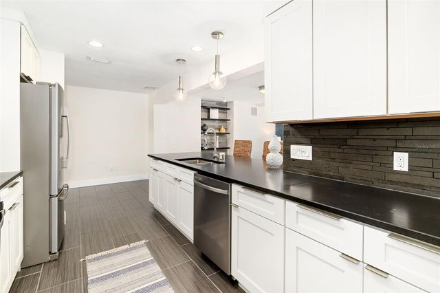 4462 39TH STREET S, St Petersburg, FL 33711