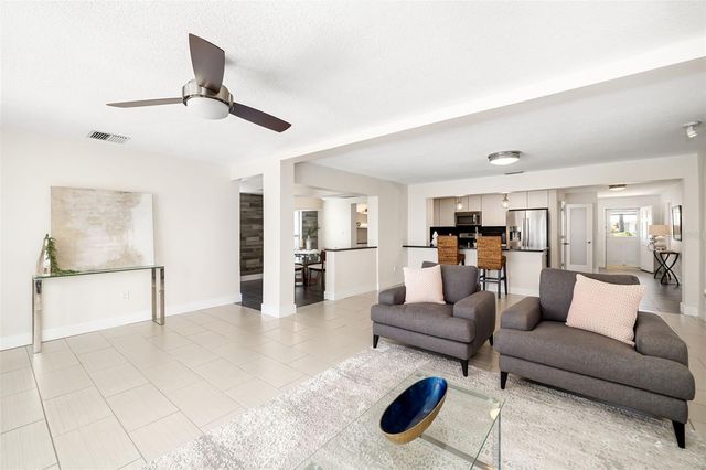 4462 39TH STREET S, St Petersburg, FL 33711