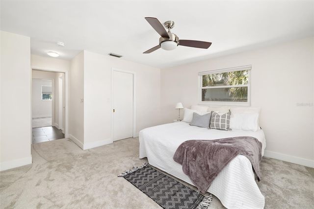 4462 39TH STREET S, St Petersburg, FL 33711