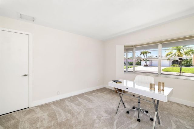 4462 39TH STREET S, St Petersburg, FL 33711