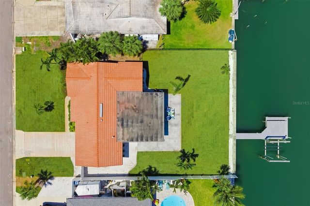 4462 39TH STREET S, St Petersburg, FL 33711