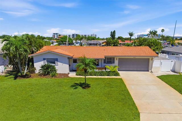 4462 39TH STREET S, St Petersburg, FL 33711