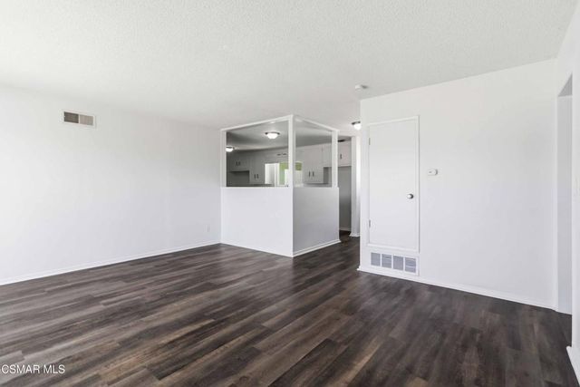 1692 Alviso Street, Simi Valley, CA 93065