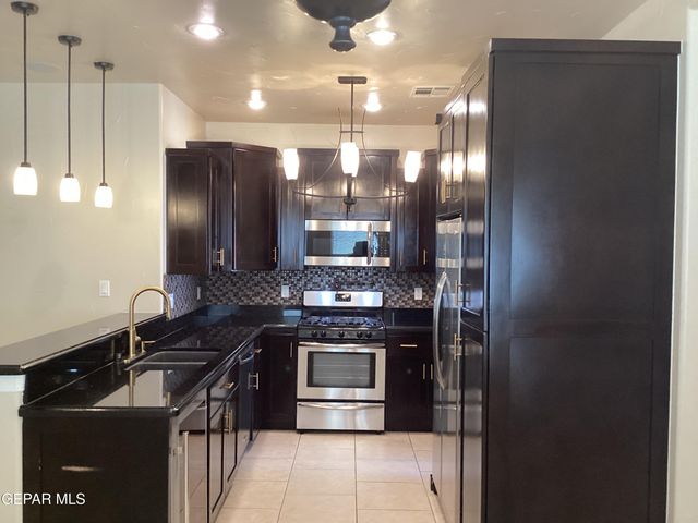 3130 Blue Dirt Circle, El Paso, TX 79938