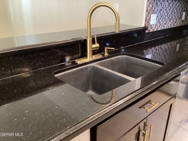 3130 Blue Dirt Circle, El Paso, TX 79938