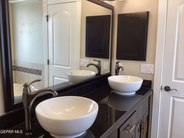 3130 Blue Dirt Circle, El Paso, TX 79938