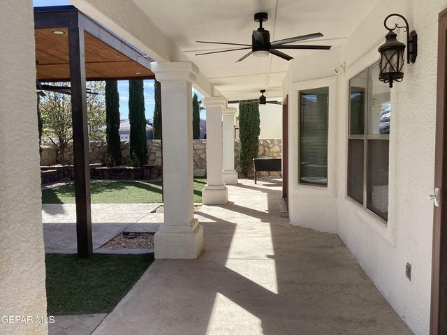 3130 Blue Dirt Circle, El Paso, TX 79938