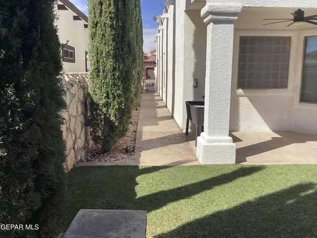 3130 Blue Dirt Circle, El Paso, TX 79938