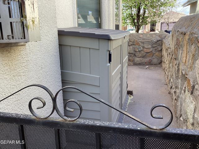 3130 Blue Dirt Circle, El Paso, TX 79938