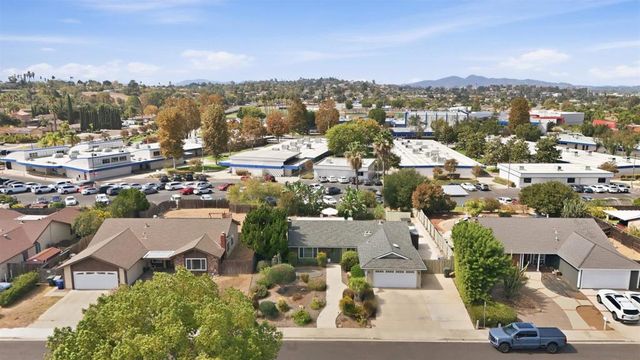 931 SUMMERFIELD PL., Escondido, CA 92027